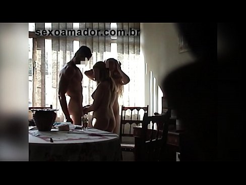 ❤️ Inimbitahan ng mga sex friends ang isang higanteng lalaki at isang threesome kasama niya ❤️❌ Mahirap na porn sa porn tl.hentai-menu.ru ❤